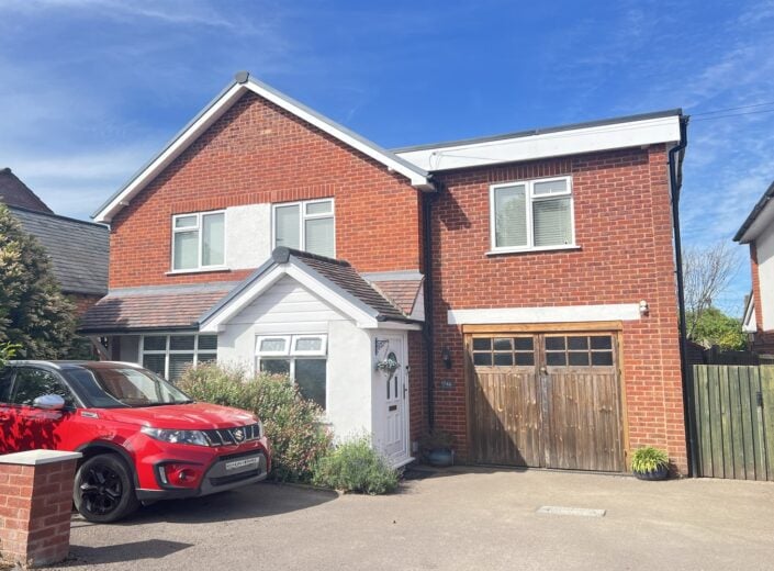 46 White Horse Square, Whitecross, Hereford, HR4 0HD - photo 1