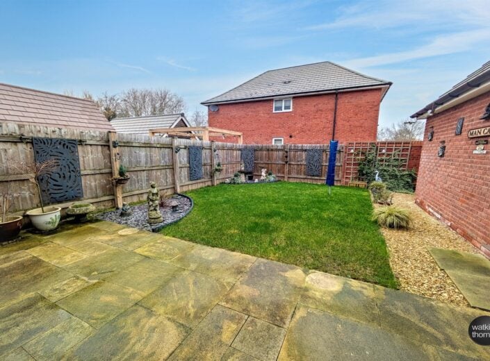 16 Fiennes Way, Whitecross, Hereford, HR4 0ES - photo 3