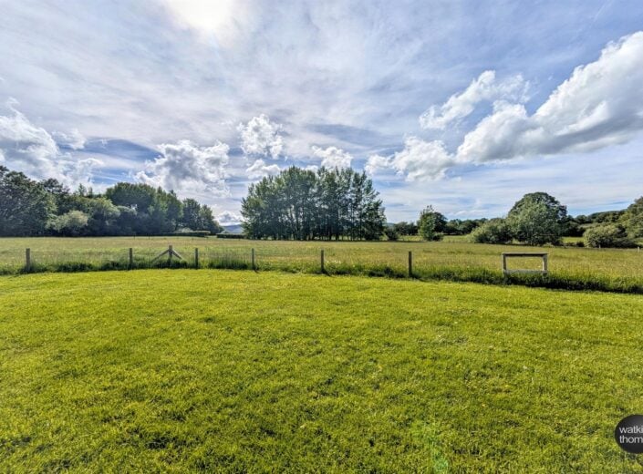 Springfield, Newton St. Margarets, Herefordshire, HR2 0QG - photo 2