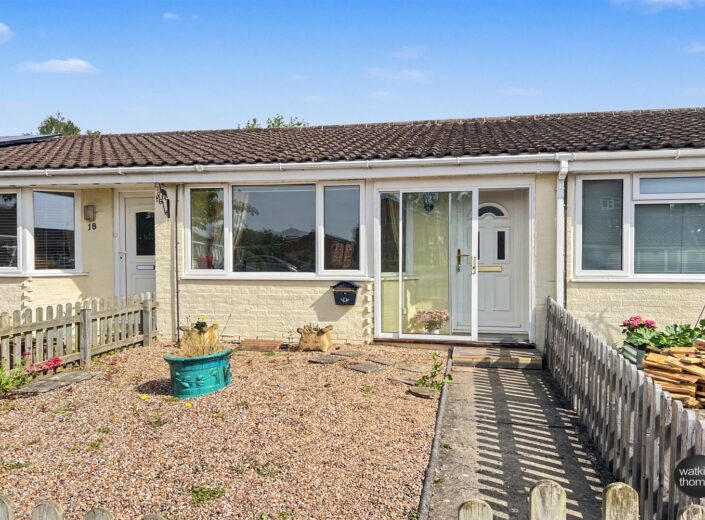 16 Brighton Grove, Bobblestock, Hereford, HR4 9TS