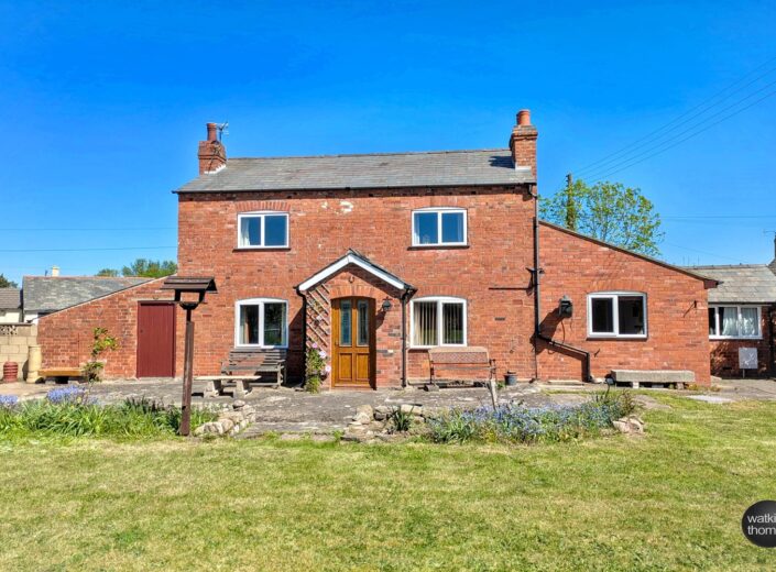 The Old Forge, 34 Walkers Green, Marden, Herefordshire, HR1 3DY