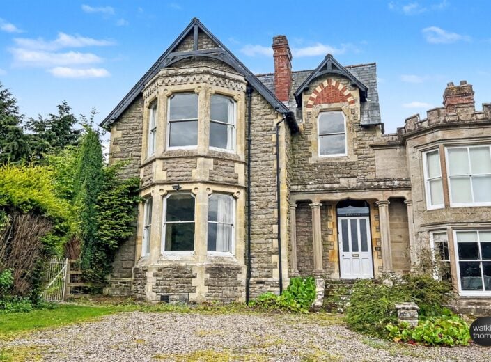 Lugg View, 22 Walney Lane, Aylestone Hill, Hereford, HR1 1JD