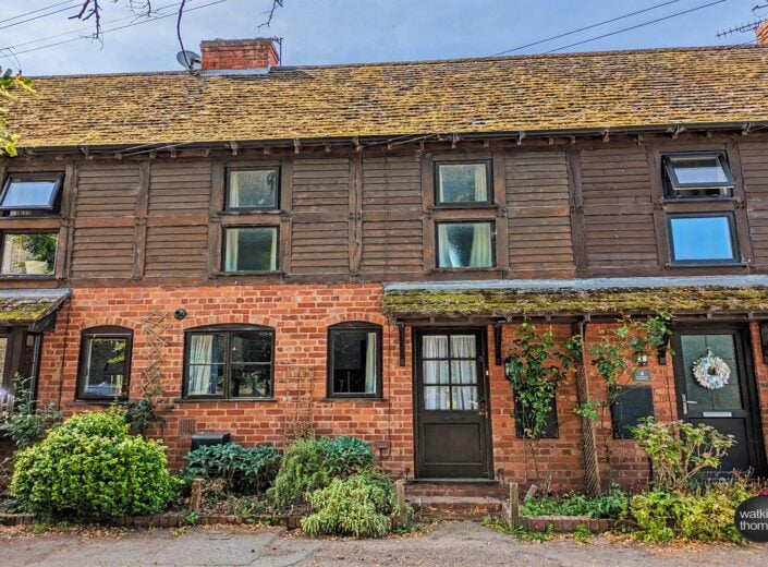 3 Church Barns, Rectory Meadow, Eaton Bishop, Hereford, HR2 9QJ